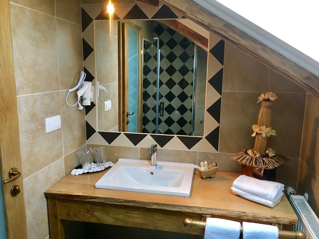 Guesthouse Zganjer Ozalj Екстер'єр фото